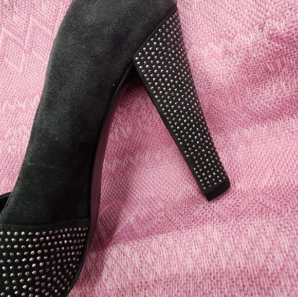 Stuart Weitzman Charcoal Peep Toe Jeweled …size 7.5 - Picture 12 of 16